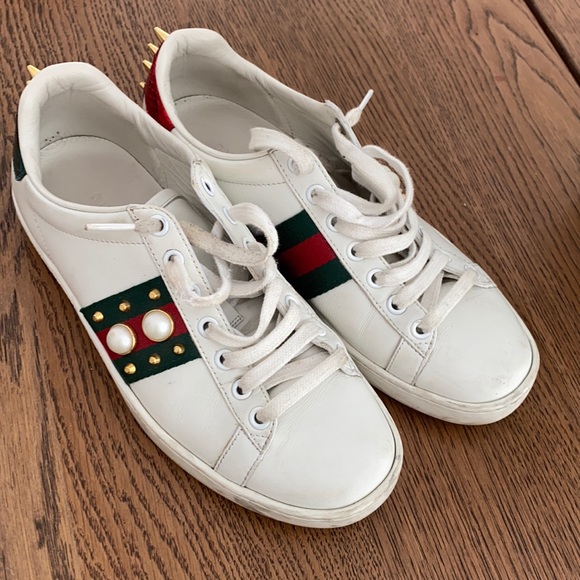 Shoes - Picture 1 of 3